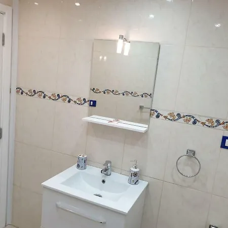 Apartment Casa Azul Only 200 Meters To The Beach, Free Wifi, Balcony Arona (Tenerife)