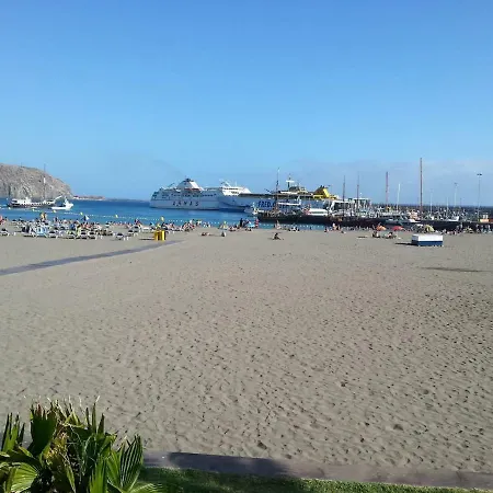 Apartment Casa Azul Only 200 Meters To The Beach, Free Wifi, Balcony *
