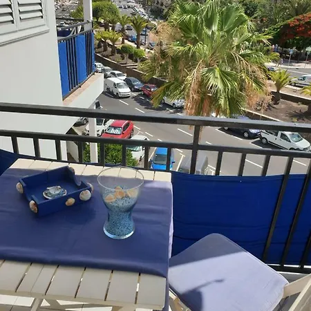 Casa Azul Only 200 Meters To The Beach, Free Wifi, Balcony * Arona (Tenerife)