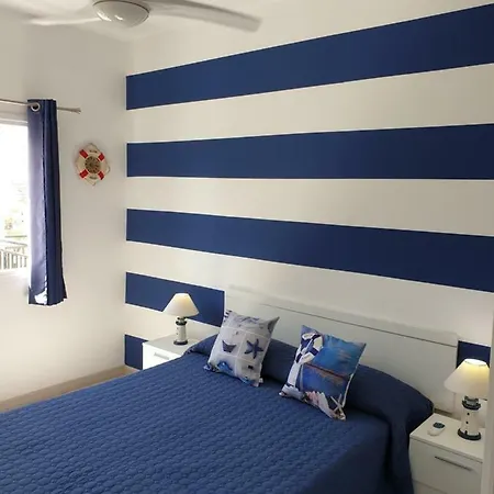 Casa Azul Only 200 Meters To The Beach, Free Wifi, Balcony * Arona (Tenerife)