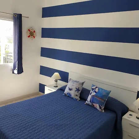 Casa Azul Only 200 Meters To The Beach, Free Wifi, Balcony Apartment *